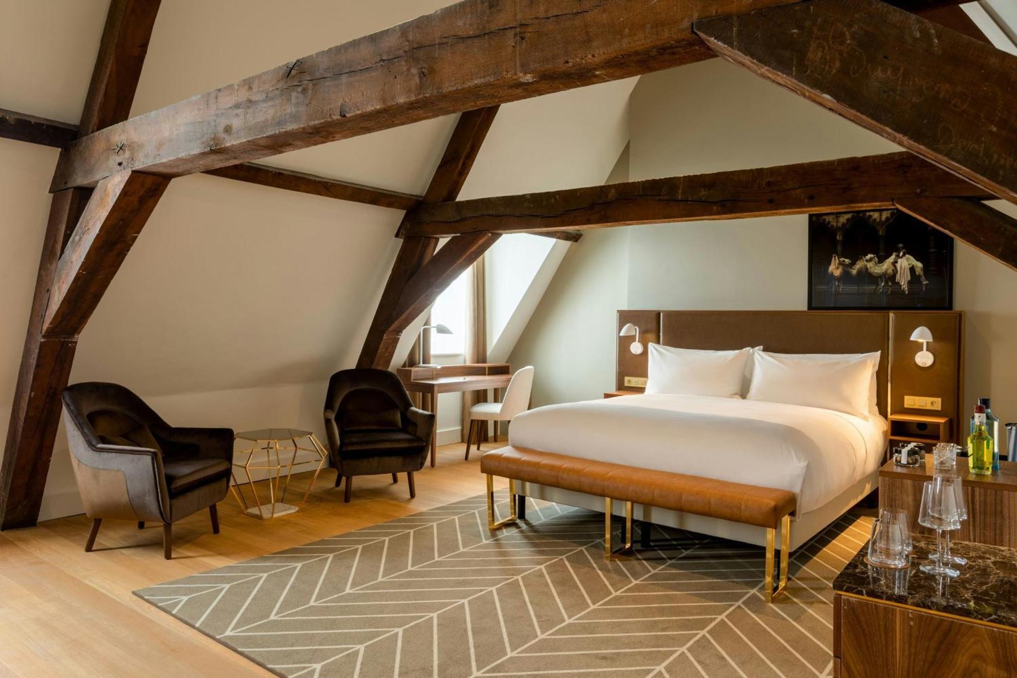 Sapphire House Antwerp, Autograph Collection By Marriott Hotel ภายนอก รูปภาพ A room at the hotel